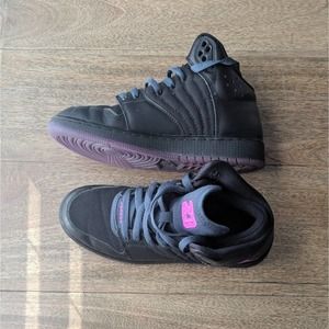 Nike Air Jordan Youth 5.5 Sneakers - Like New